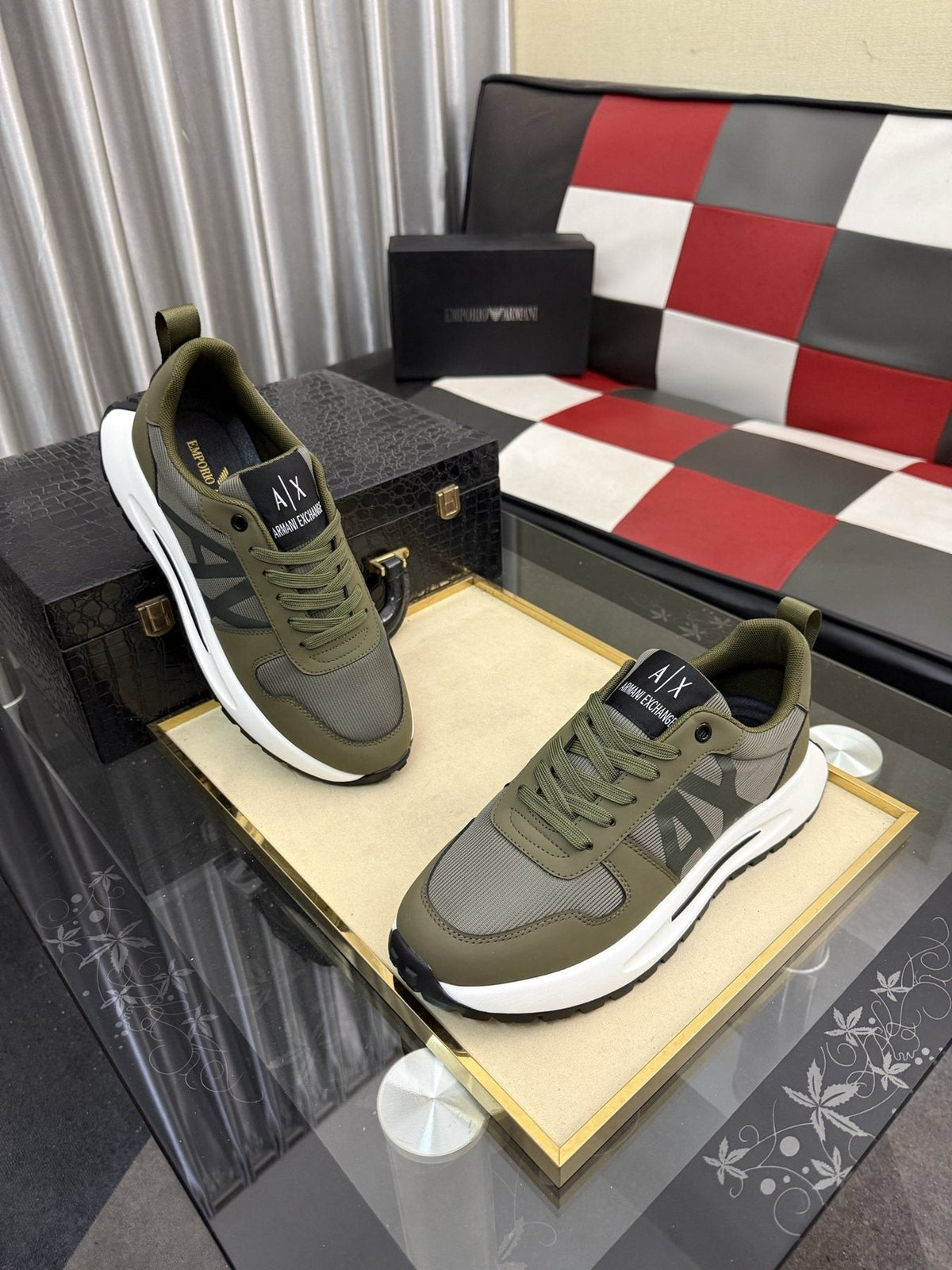 Armani Side-Graphic Casual Sneakers
